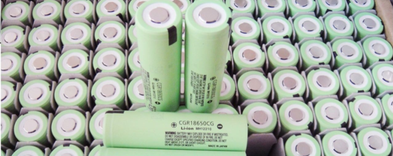 株式会社E-バッテリーは、リチウムイオン二次電池パックや蓄電池の設計・製造・販売を得意としております。